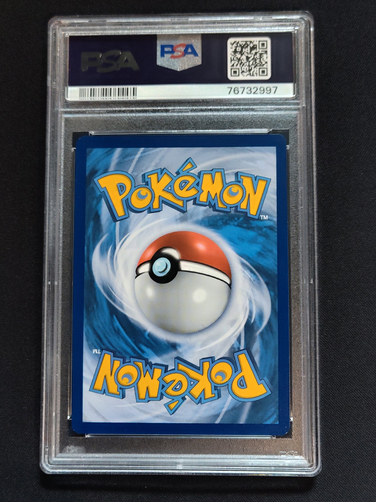 Galarian Moltres V 183/172 Brilliant Stars PSA 9