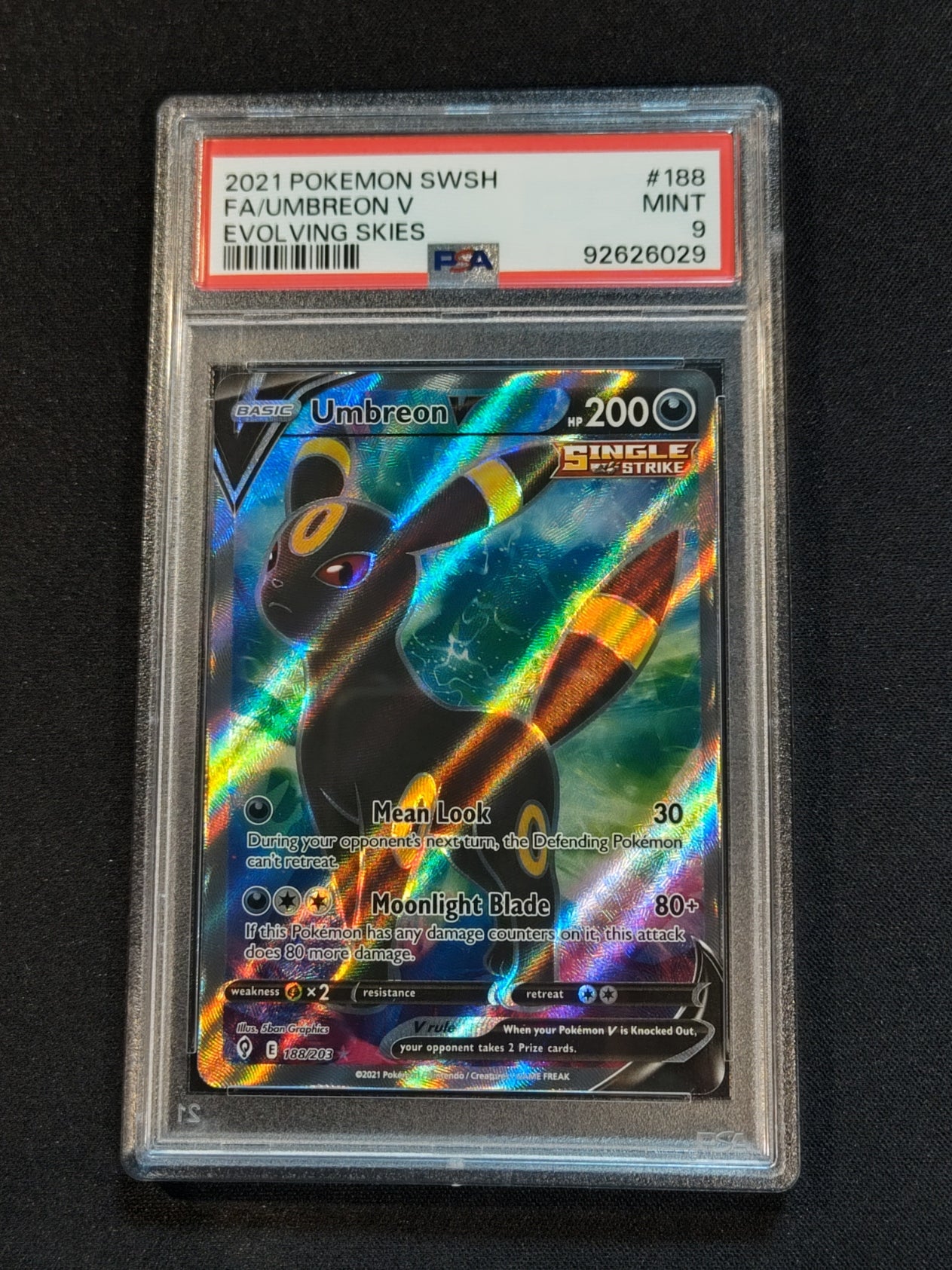 Umbreon V 188/203 Evolving Skies PSA 9