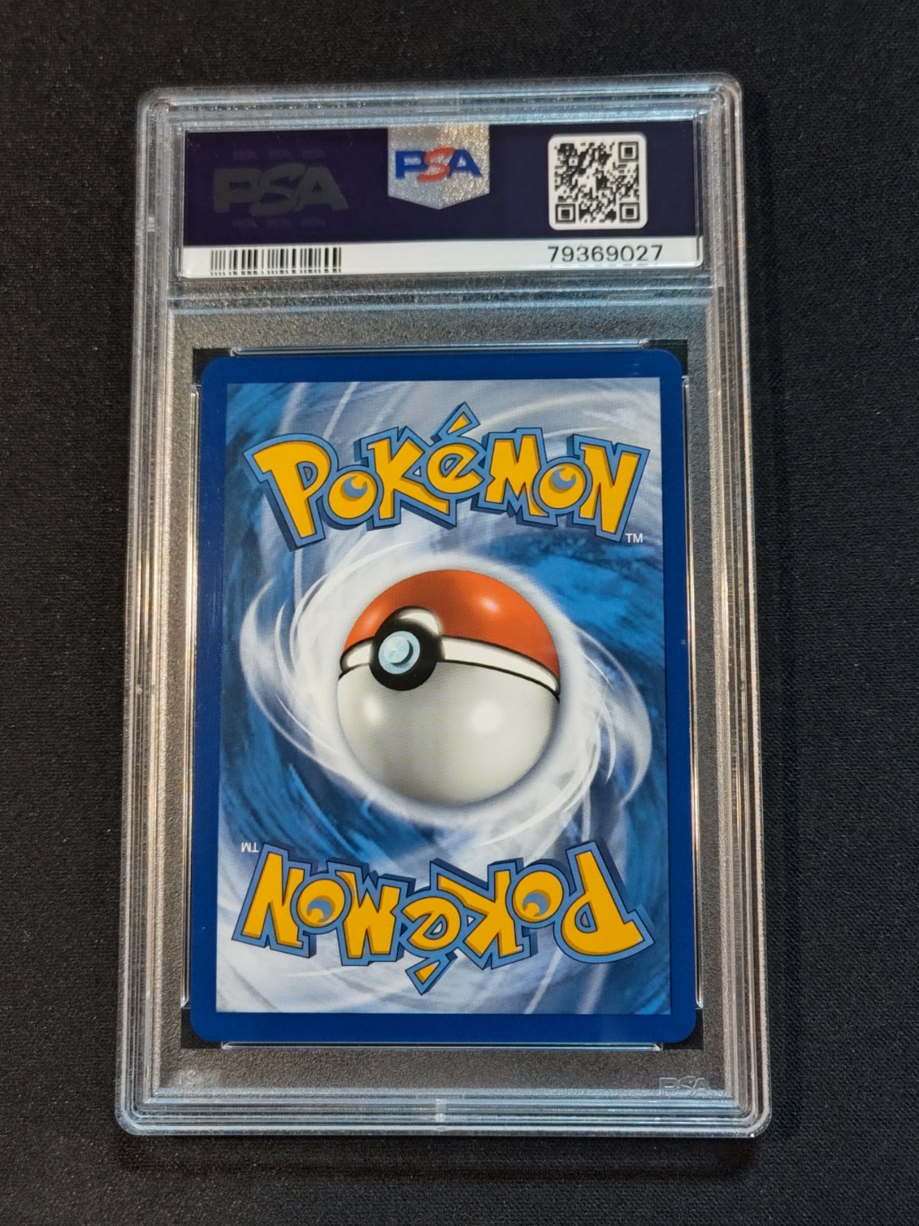 Dragonite V 191/203 Evolving Skies PSA 9