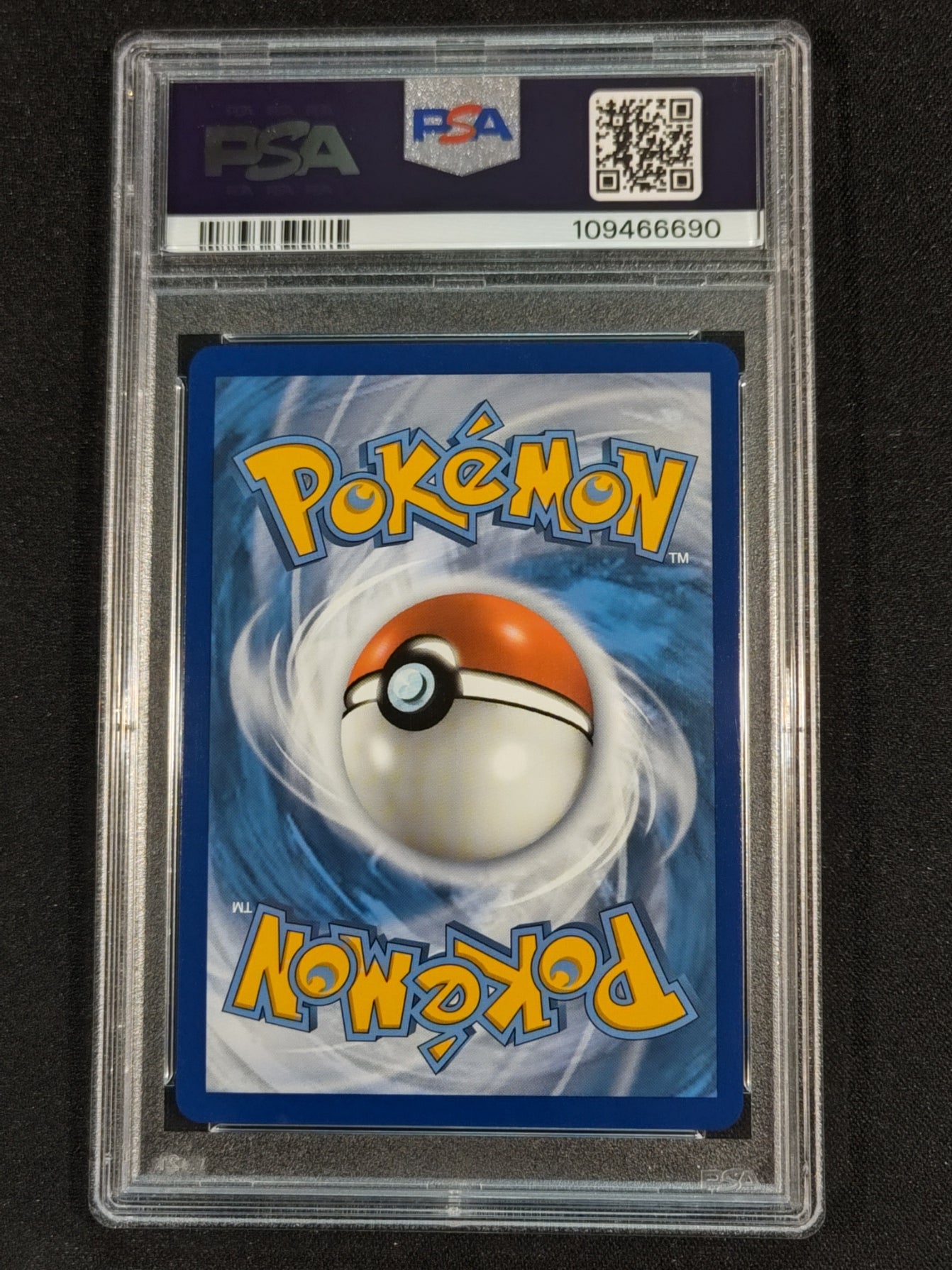 Skyla 072/072 Shining Fates PSA 9