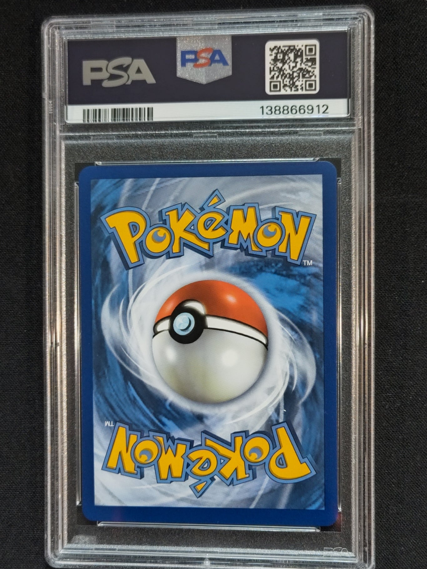 Reshiram 113/114 Celebrations PSA 9